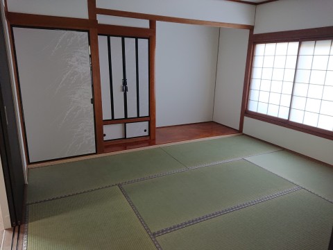 糟屋郡志免町のH様邸、薄畳新調と襖の貼替えと新調襖サムネイル